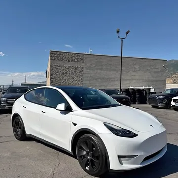 2021 Tesla Model Y Long Range Sport Utility 4D