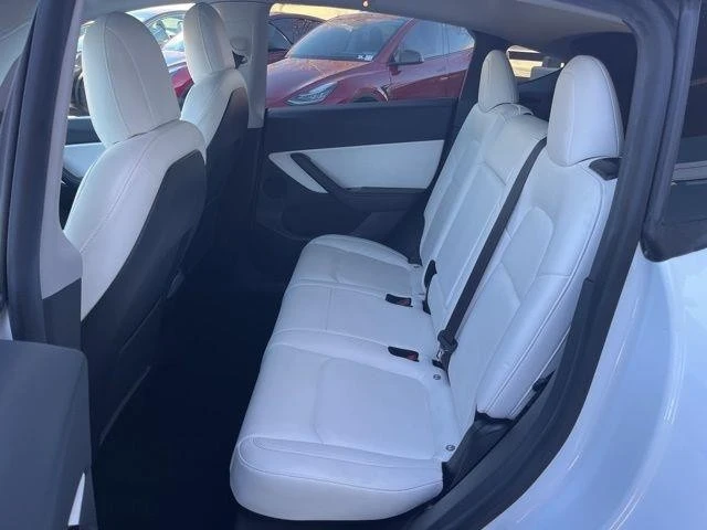 2021 Tesla Model Y Performance - Image 14 of 21