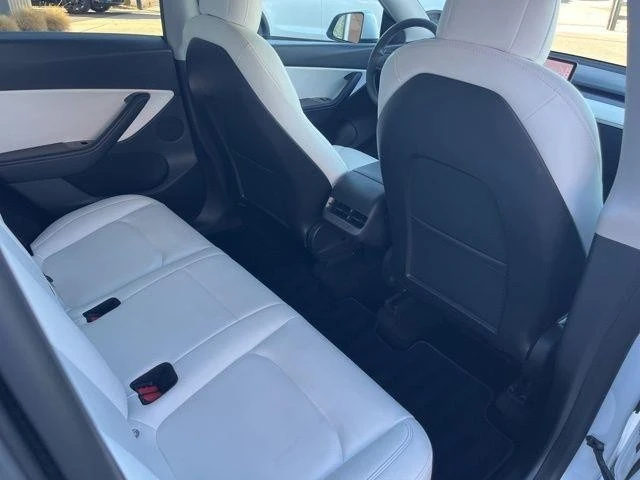 2021 Tesla Model Y Performance - Image 17 of 21