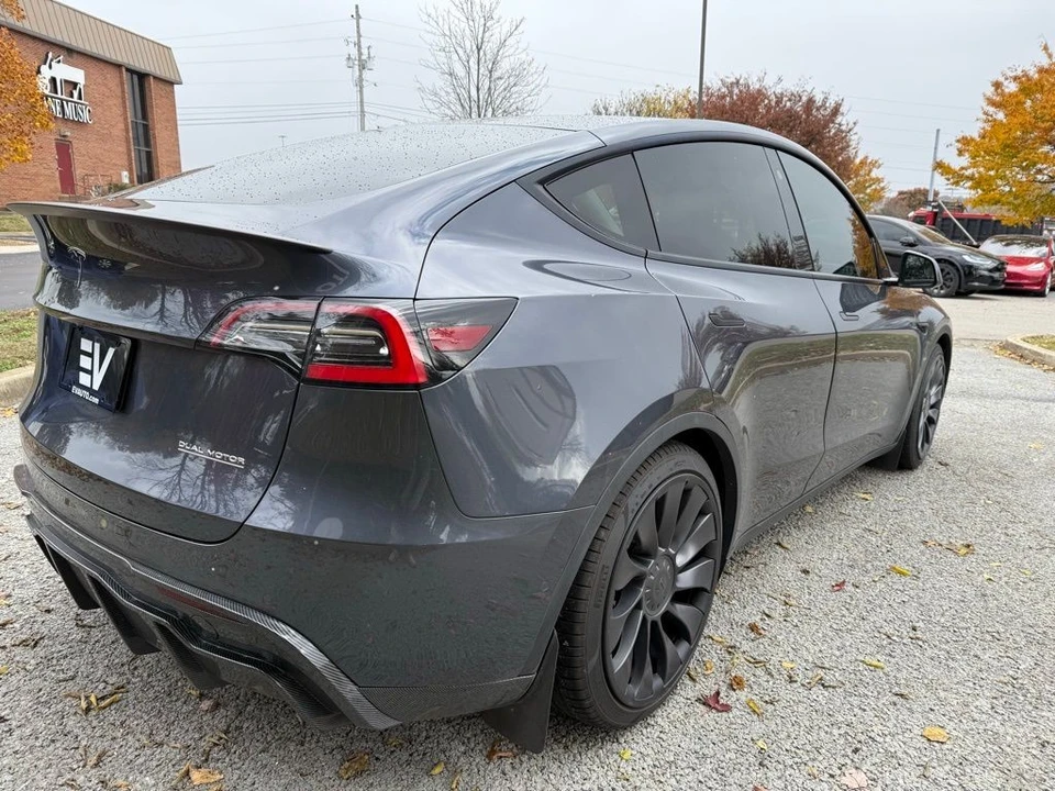 2021 Tesla Model Y Performance - Image 4 of 13