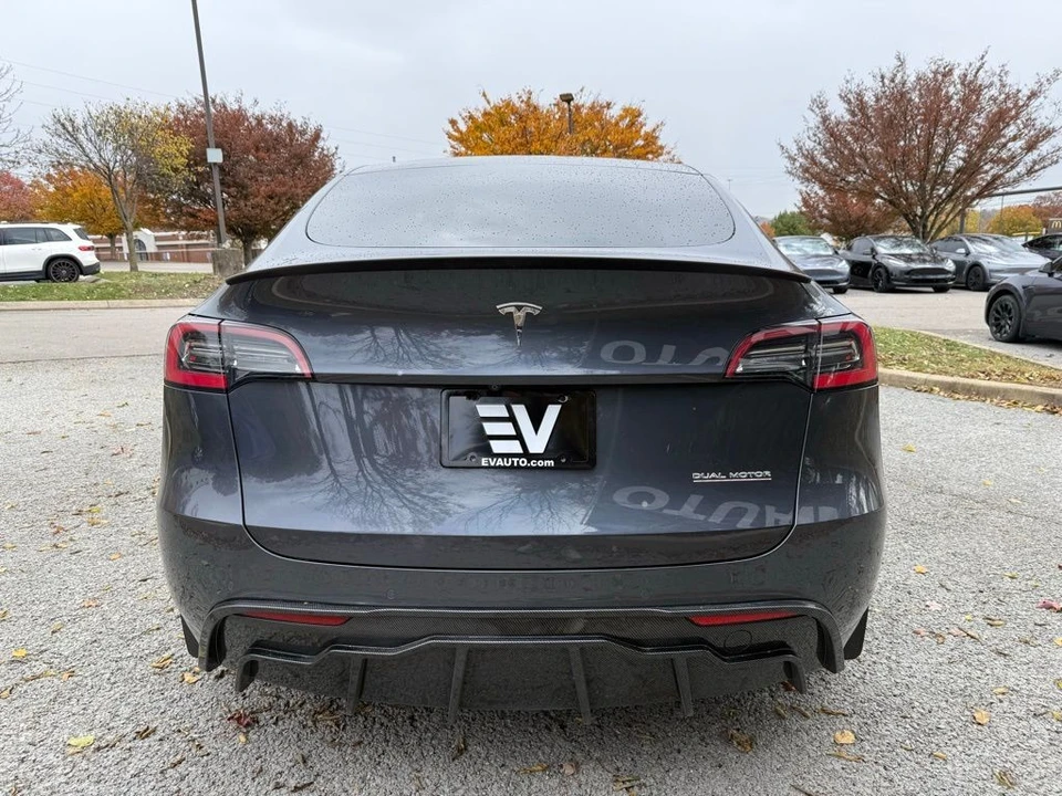2021 Tesla Model Y Performance - Image 5 of 13