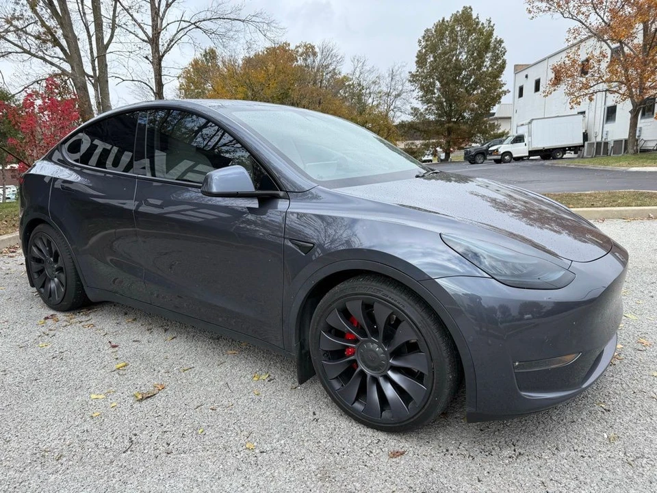 2021 Tesla Model Y Performance - Image 3 of 13