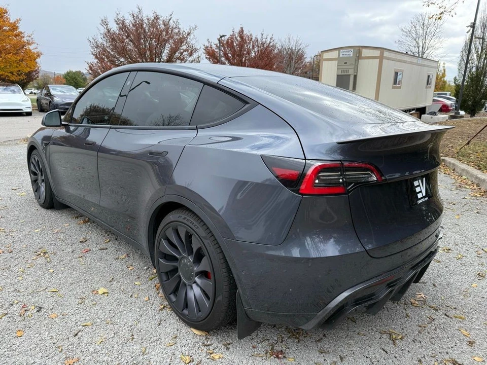 2021 Tesla Model Y Performance - Image 6 of 13