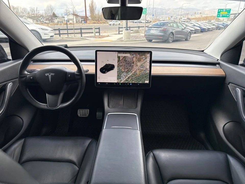 2021 Tesla Model Y Performance - Image 21 of 21
