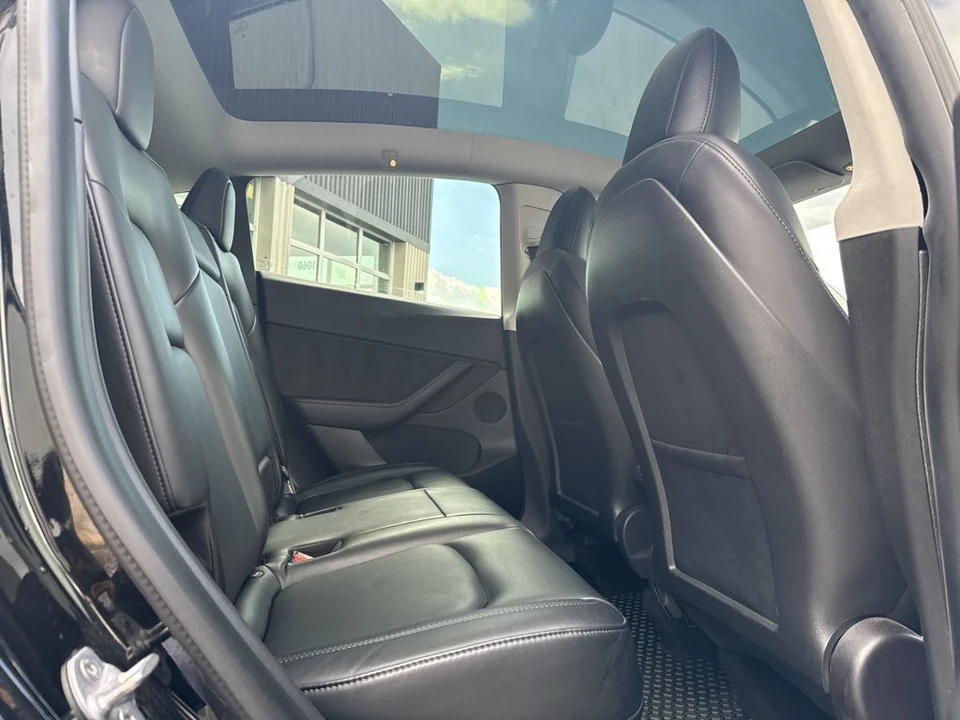 2021 Tesla Model Y Performance - Image 20 of 21