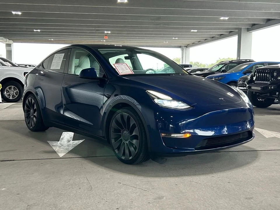 2021 Tesla Model Y Performance - Image 2 of 12