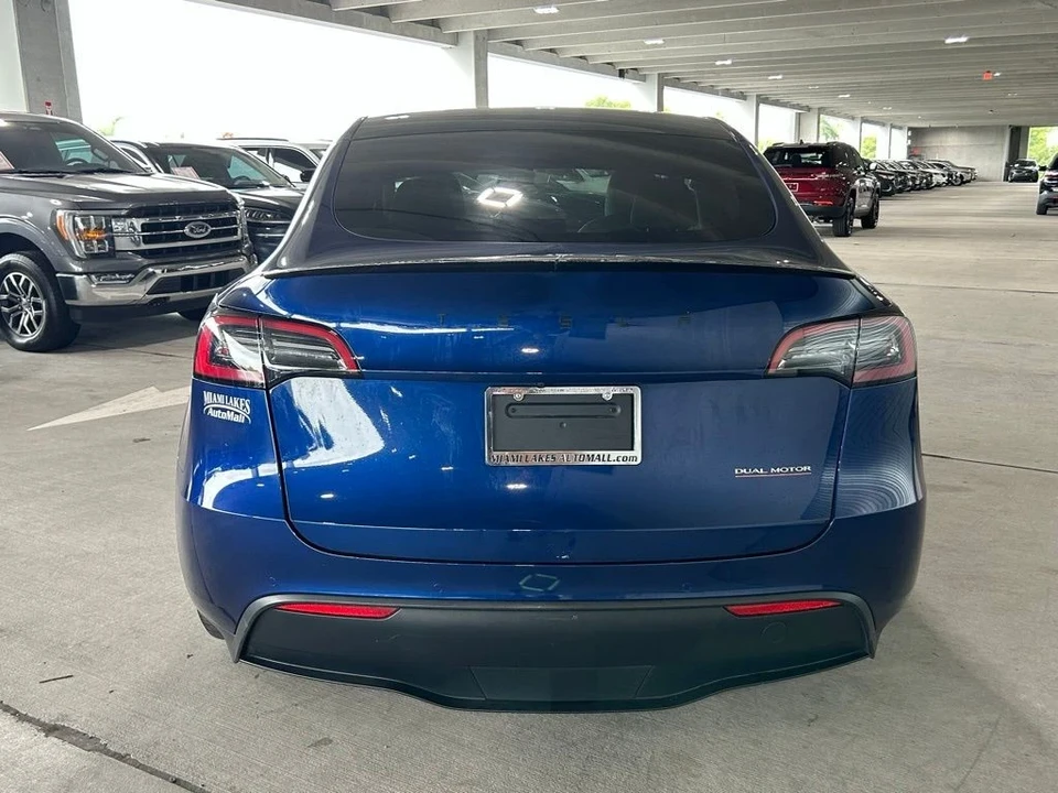 2021 Tesla Model Y Performance - Image 5 of 12
