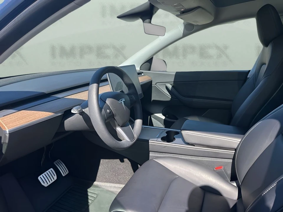 2021 Tesla Model Y Performance - Image 9 of 12