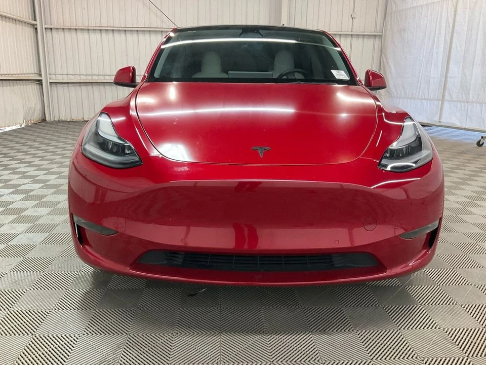 2021 Tesla Model Y Performance - Image 5 of 9