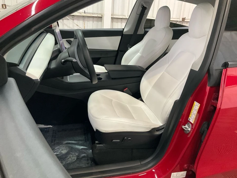 2021 Tesla Model Y Performance - Image 7 of 9