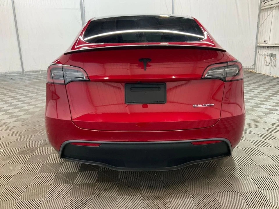 2021 Tesla Model Y Performance - Image 6 of 9