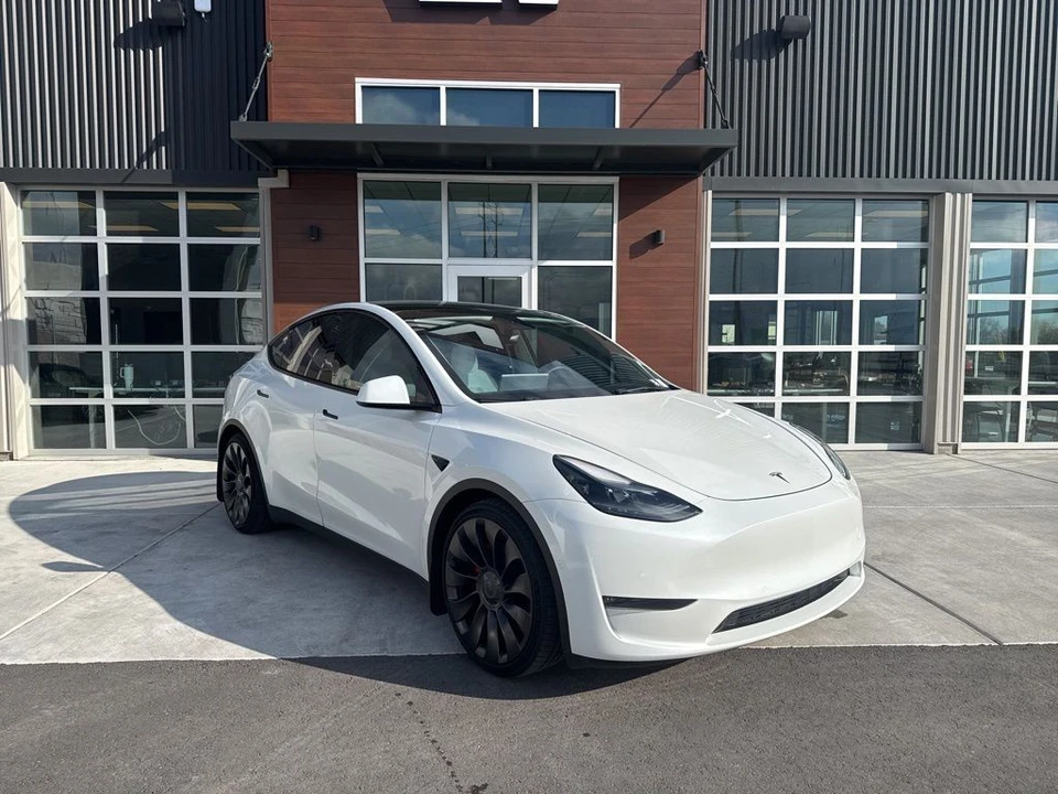 2021 Tesla Model Y Performance - Image 2 of 21