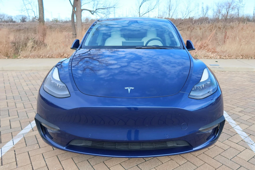 2021 Tesla Model Y Performance - Image 2 of 31