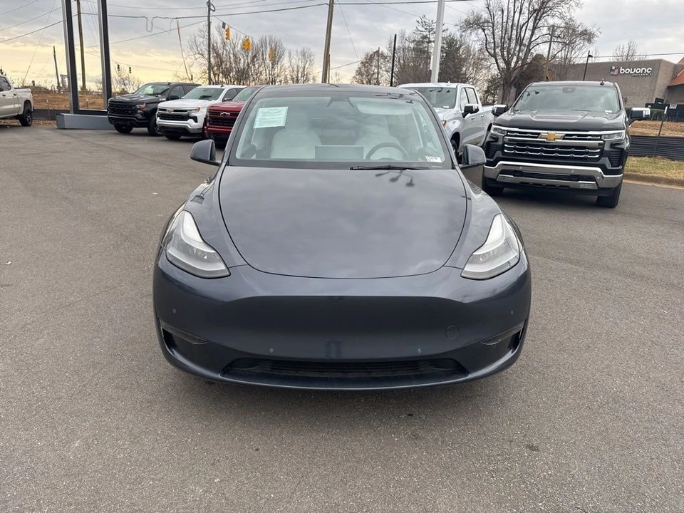 2021 Tesla Model Y Performance - Image 8 of 12