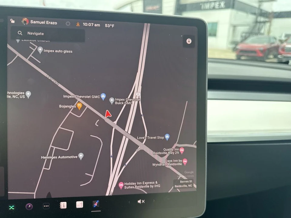 2021 Tesla Model Y Performance - Image 18 of 21