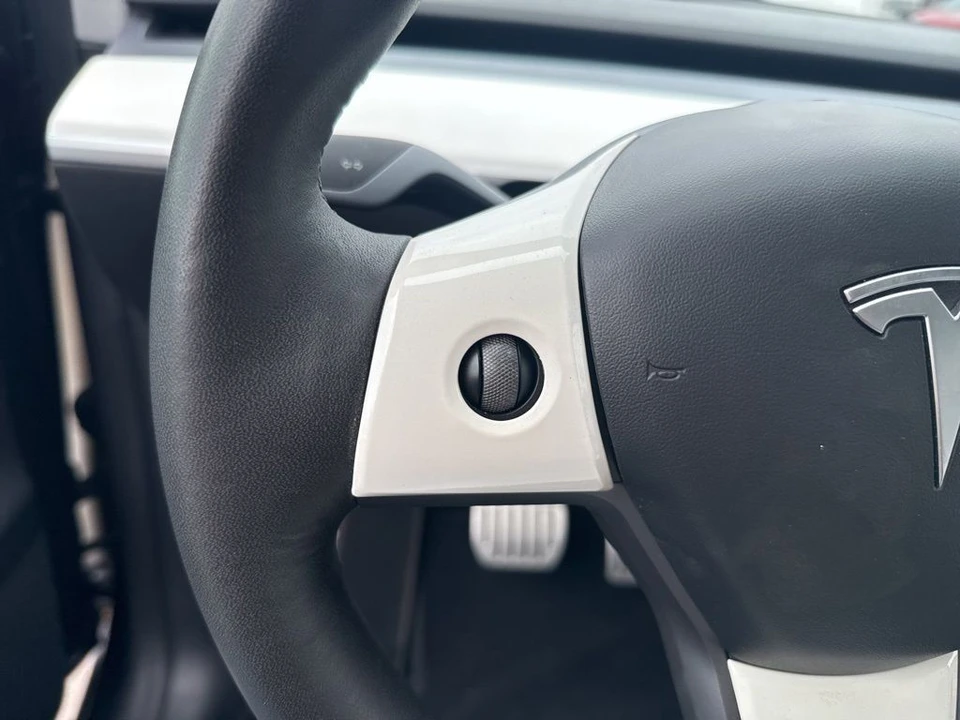 2021 Tesla Model Y Performance - Image 14 of 21