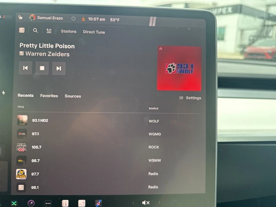 2021 Tesla Model Y Performance - Image 17 of 21