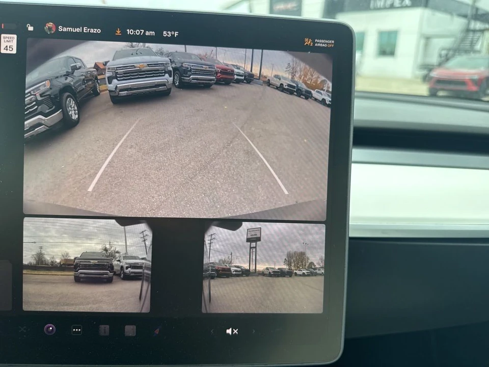 2021 Tesla Model Y Performance - Image 19 of 21