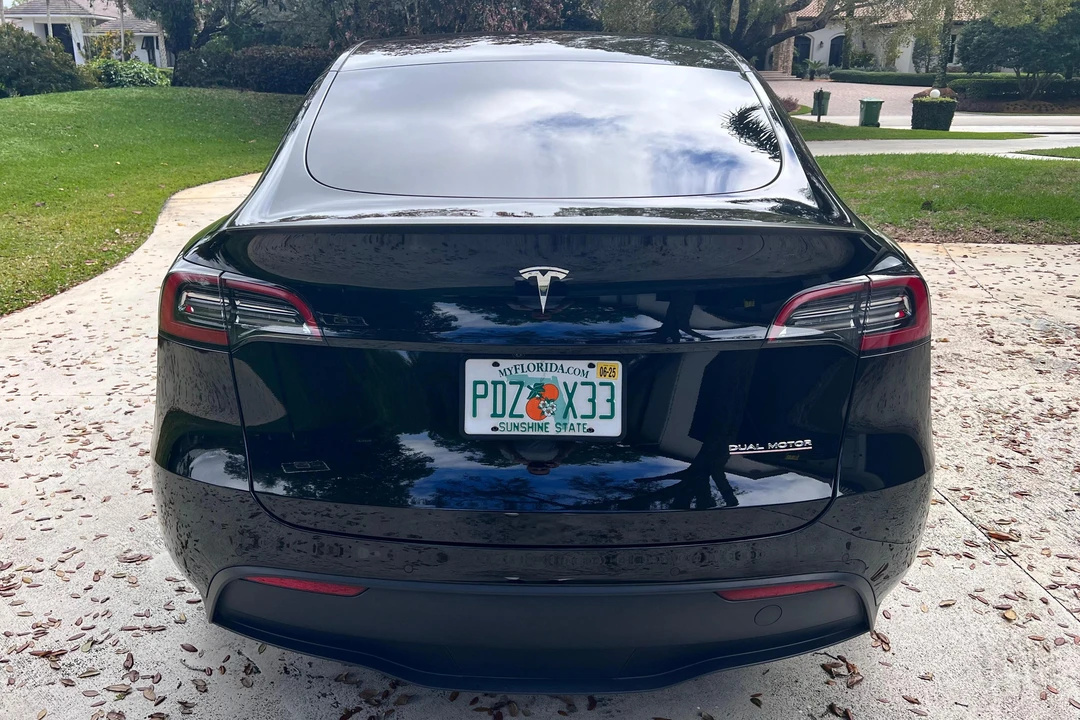 2021 Tesla Model Y Performance - Image 5 of 31