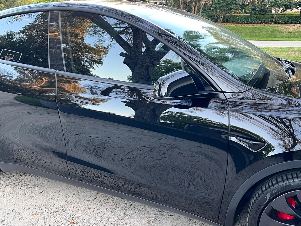 2021 Tesla Model Y Performance - Image 29 of 31