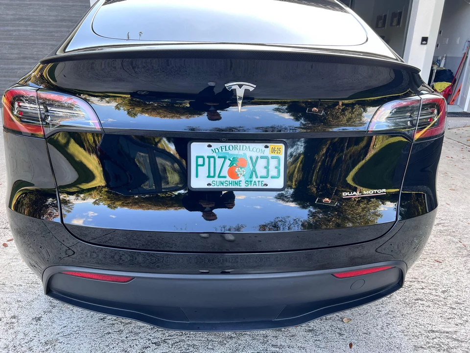 2021 Tesla Model Y Performance - Image 23 of 31