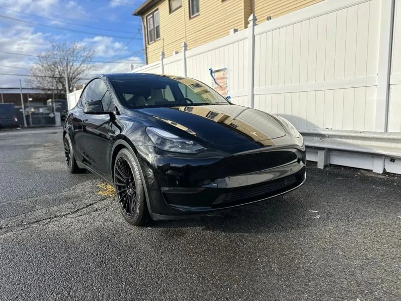 2021 Tesla Model Y Performance - Image 3 of 12