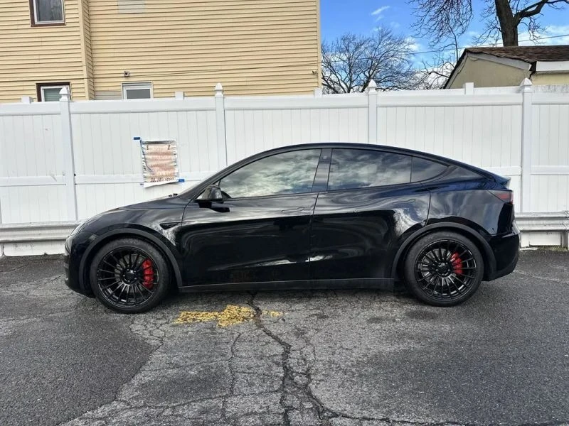 2021 Tesla Model Y Performance - Image 4 of 12