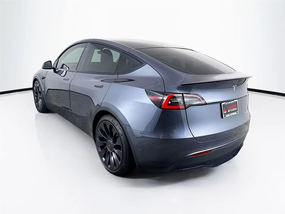 2021 Tesla Model Y Performance - Image 5 of 14