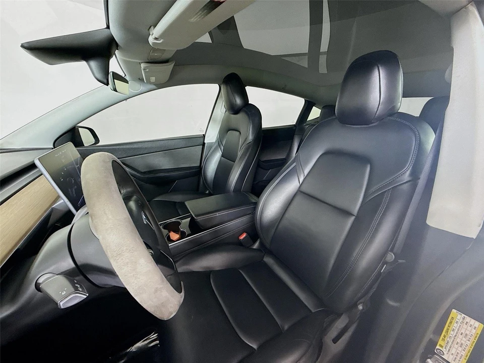 2021 Tesla Model Y Performance - Image 18 of 21