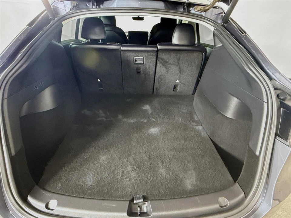 2021 Tesla Model Y Performance - Image 20 of 21