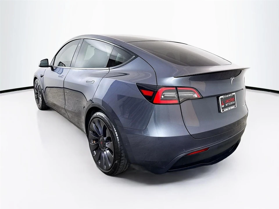 2021 Tesla Model Y Performance - Image 5 of 21