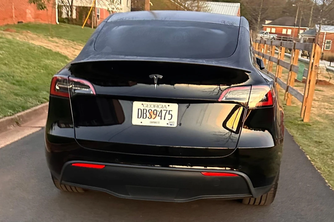 2021 Tesla Model Y Performance - Image 5 of 31