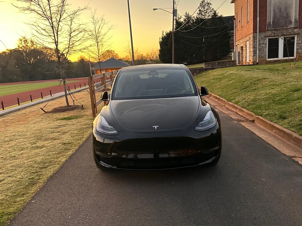 2021 Tesla Model Y Performance - Image 6 of 31