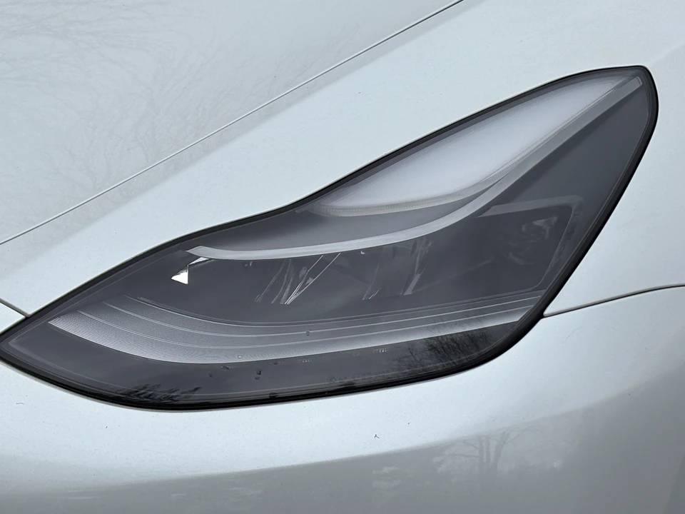 2021 Tesla Model Y Performance - Image 21 of 31