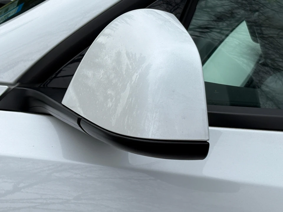 2021 Tesla Model Y Performance - Image 22 of 31