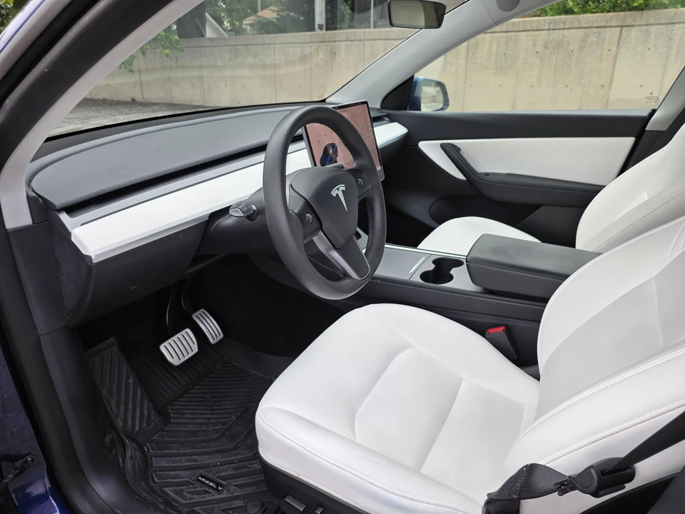 2021 Tesla Model Y Performance - Image 31 of 31