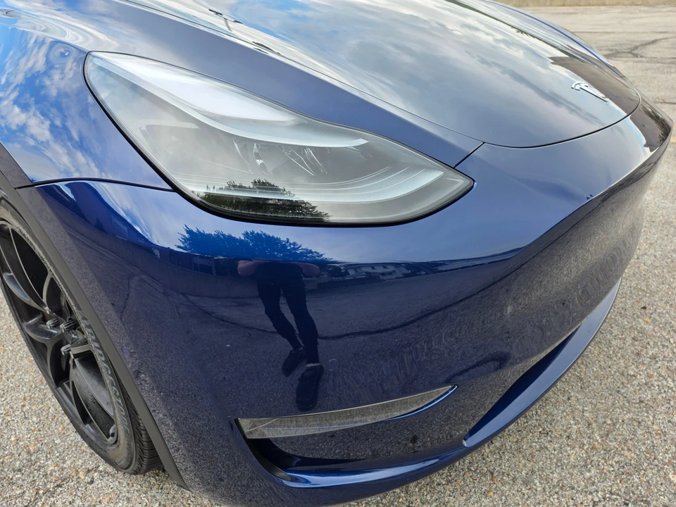 2021 Tesla Model Y Performance - Image 9 of 31