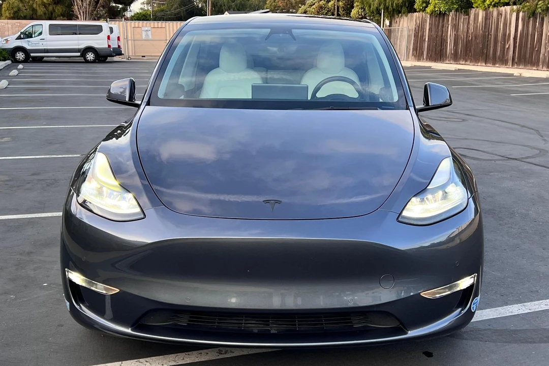 2021 Tesla Model Y Performance - Image 2 of 31
