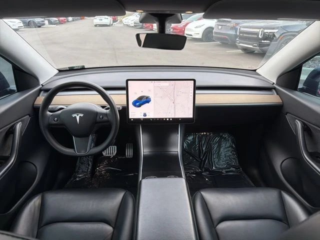 2021 Tesla Model Y Performance - Image 17 of 21