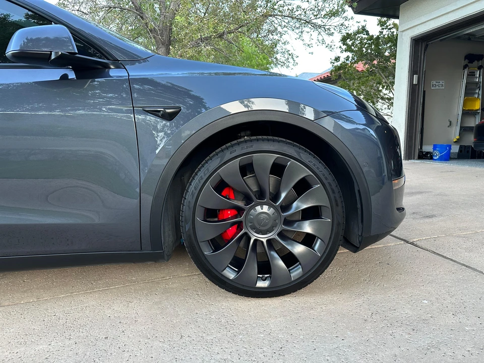 2021 Tesla Model Y Performance - Image 26 of 31