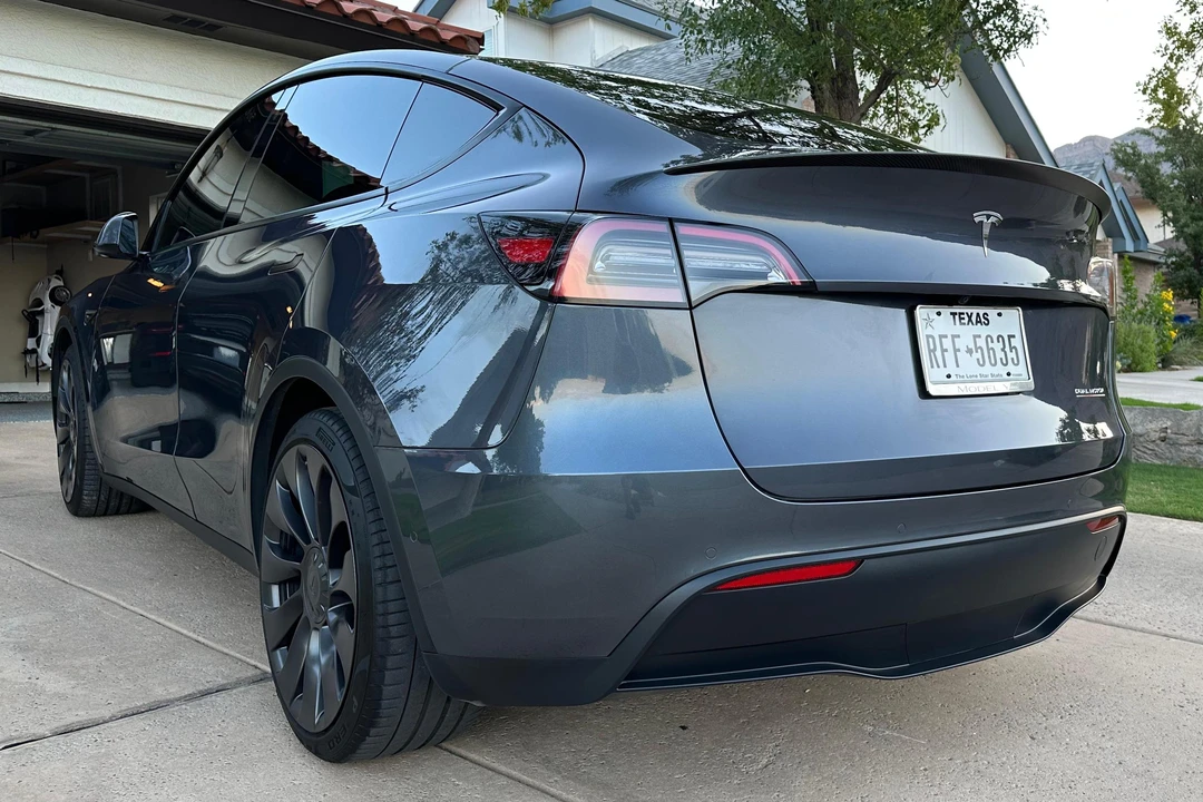 2021 Tesla Model Y Performance - Image 4 of 31