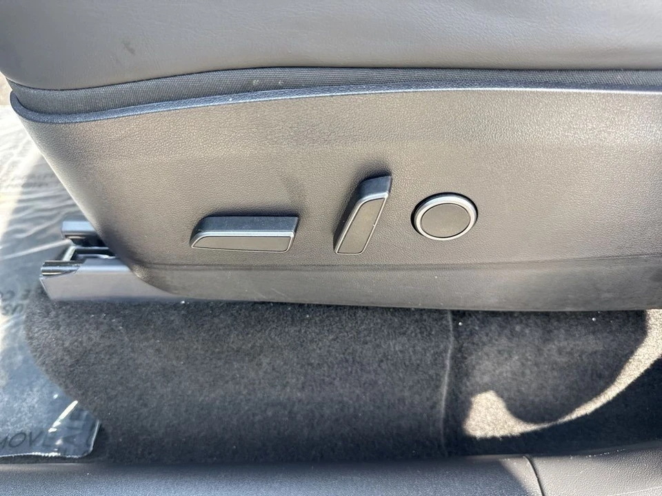2021 Tesla Model Y Performance - Image 10 of 21