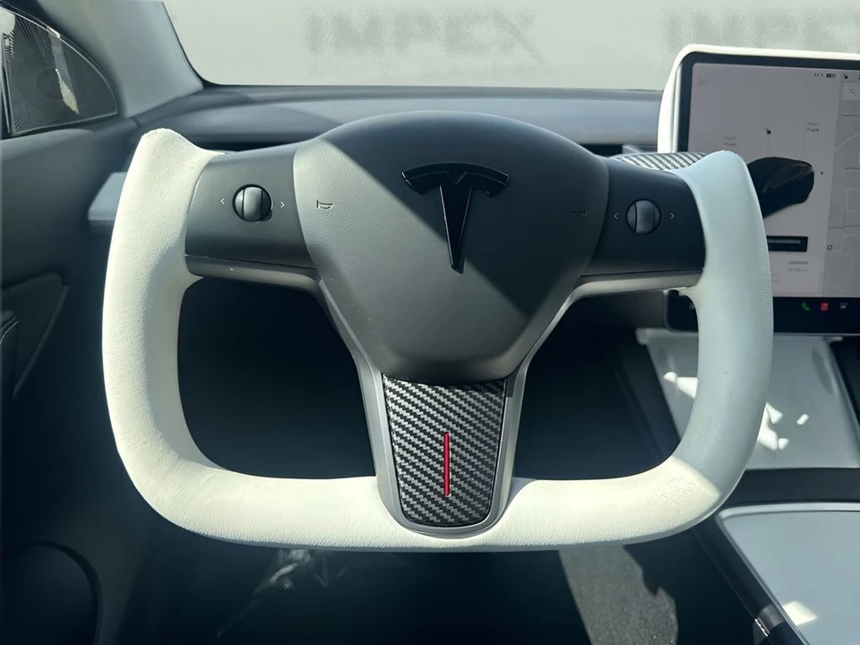 2021 Tesla Model Y Performance - Image 15 of 21