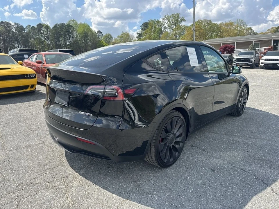 2021 Tesla Model Y Performance - Image 5 of 21