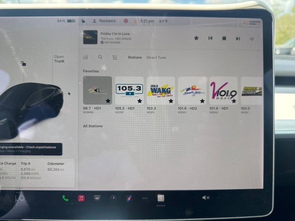 2021 Tesla Model Y Performance - Image 19 of 21