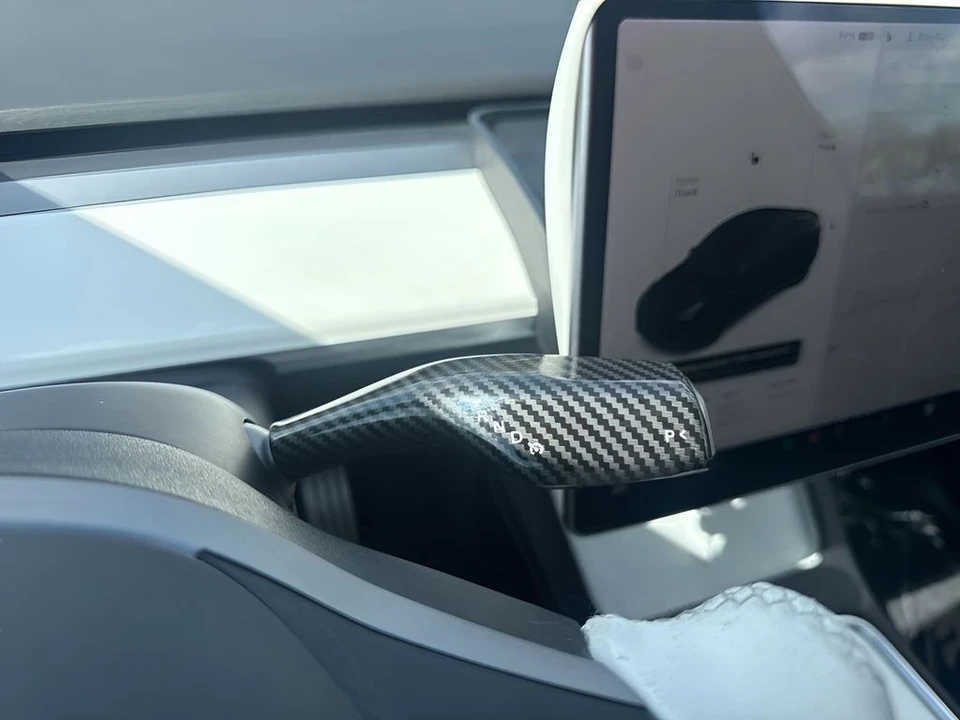 2021 Tesla Model Y Performance - Image 18 of 21