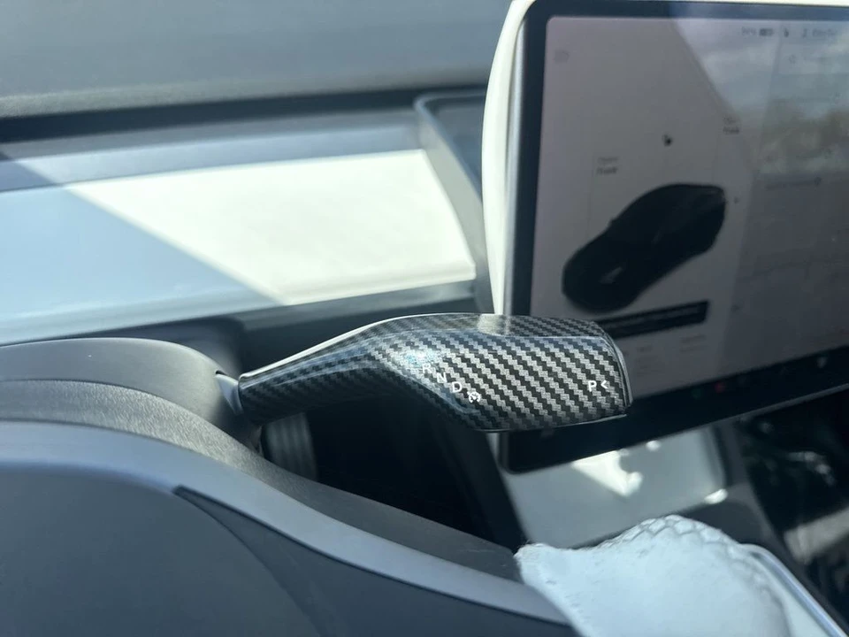 2021 Tesla Model Y Performance - Image 18 of 21