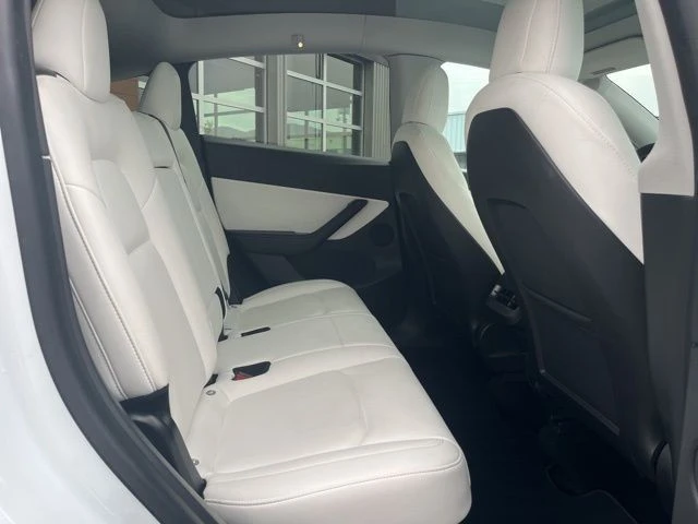 2021 Tesla Model Y Performance - Image 20 of 21