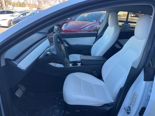 2021 Tesla Model Y Performance - Image 11 of 21