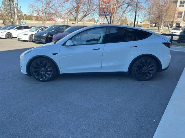 2021 Tesla Model Y Performance - Image 4 of 21